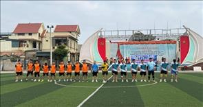 Đội bóng Công ty Nhiệt điện Nghi Sơn tham gia Giải bóng đá gây quỹ vì học sinh khó khăn phường Nghi Sơn