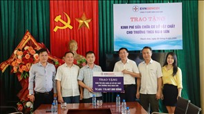 Công ty Nhiệt điện Nghi Sơn trao tặng kinh phí hỗ trợ sửa chữa cơ sở vật chất Trường THCS Nghi Sơn